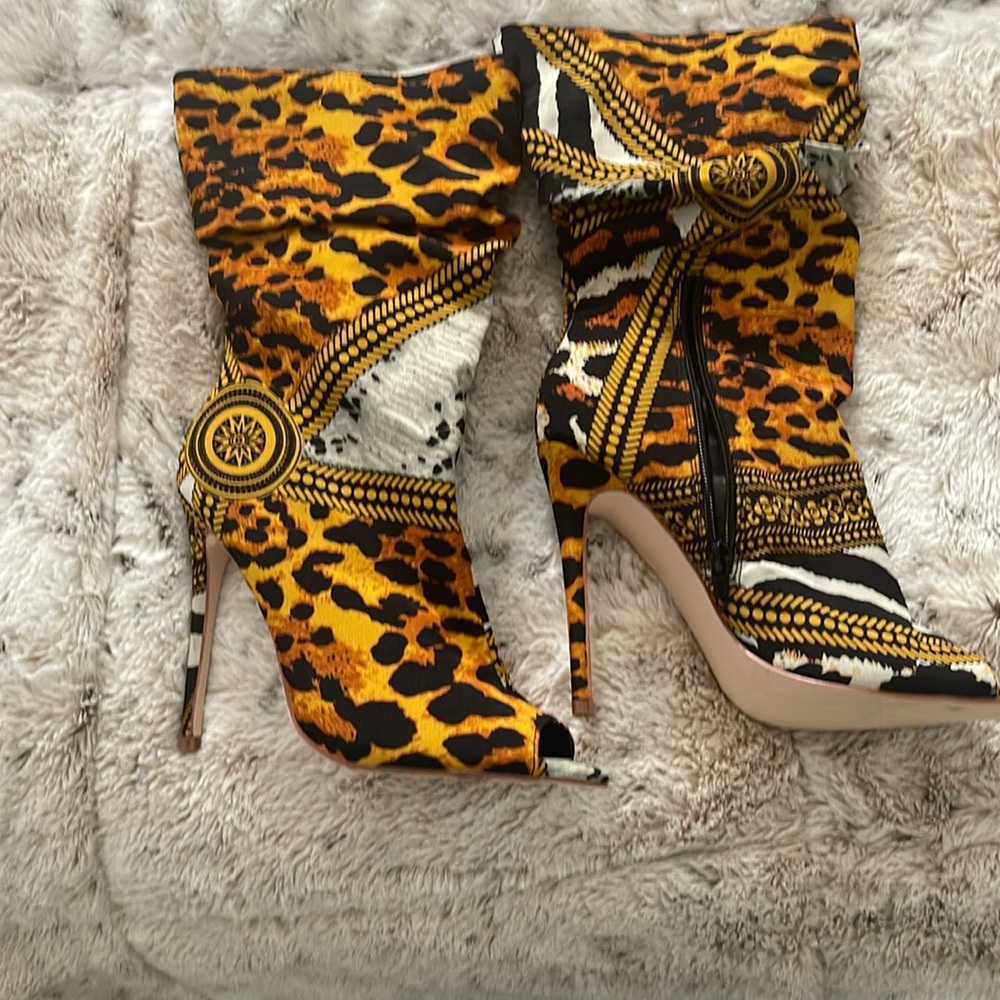 Boot - Peep toe Heel